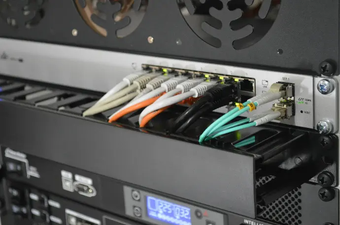 kablolu network switch