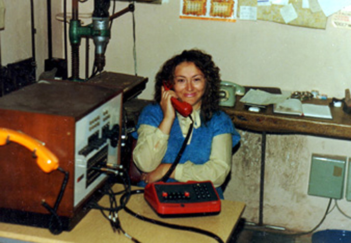 Neriman Doğrusöz 1985 yılında müşteriye telefonda destek verirken